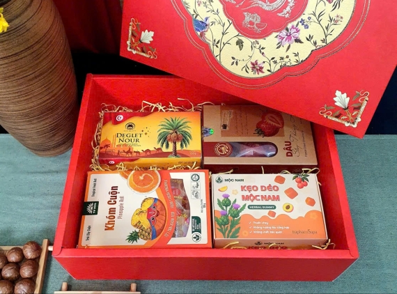 [Pre-order] Hộp quà Mã Đáo Thành Công TET136