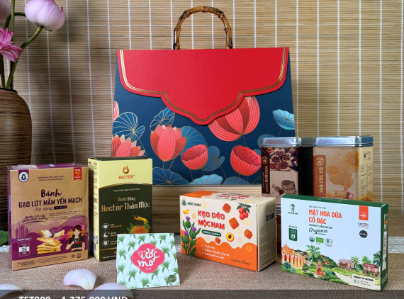 [Pre-order] Hộp quà Liên Khởi TET008