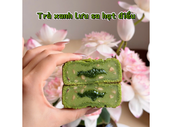 Bánh trung thu trà xanh lưu sa hạt điều