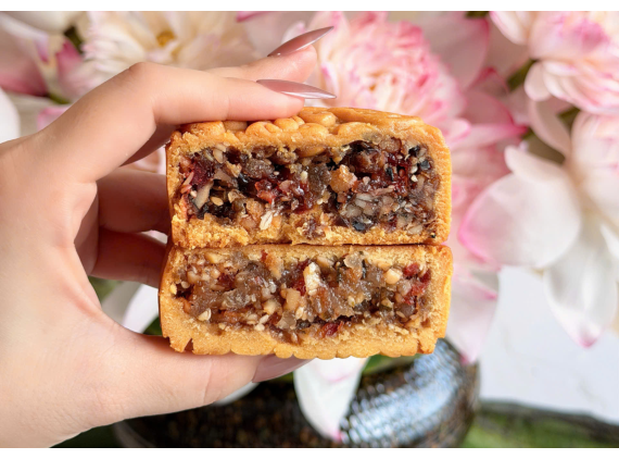 Bánh trung thu thập cẩm truyền thống 150g